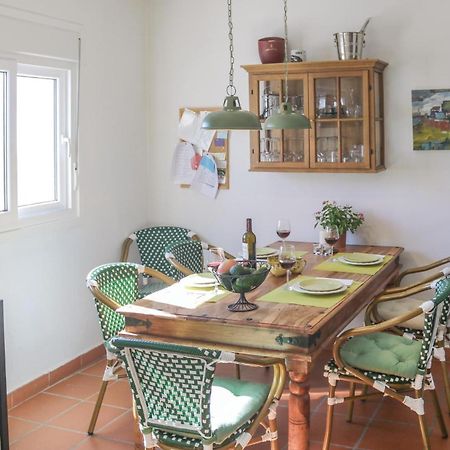 Nice Home In Canillas De Albaida With Wifi 外观 照片