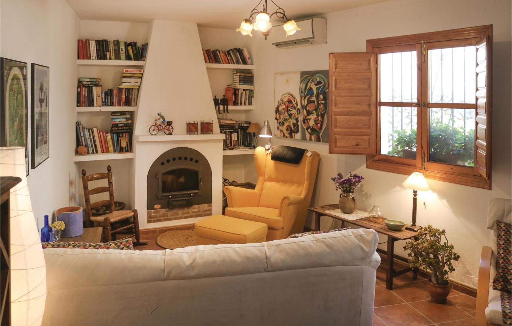 Nice Home In Canillas De Albaida With Wifi 外观 照片