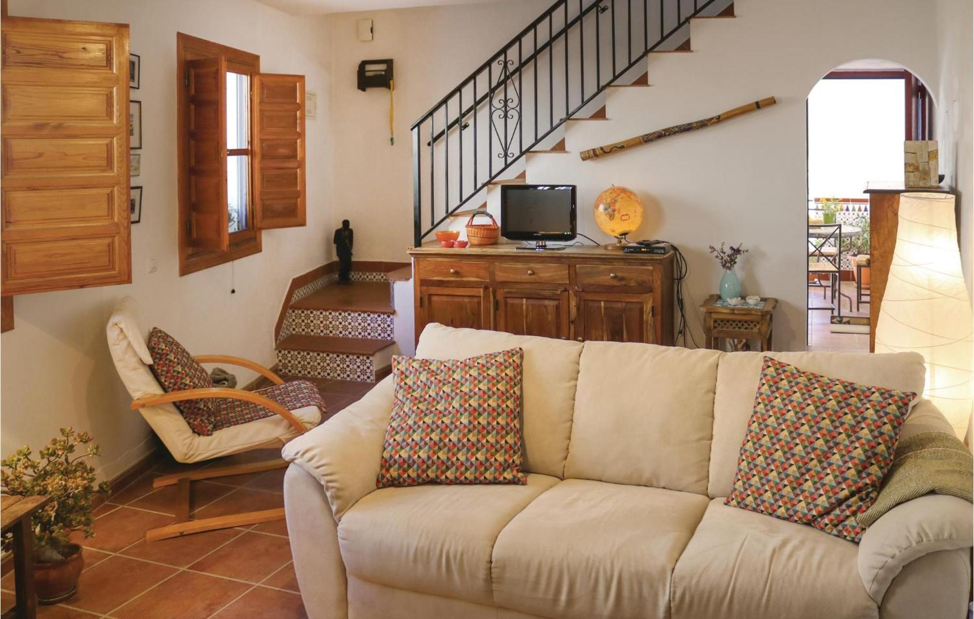 Nice Home In Canillas De Albaida With Wifi 外观 照片