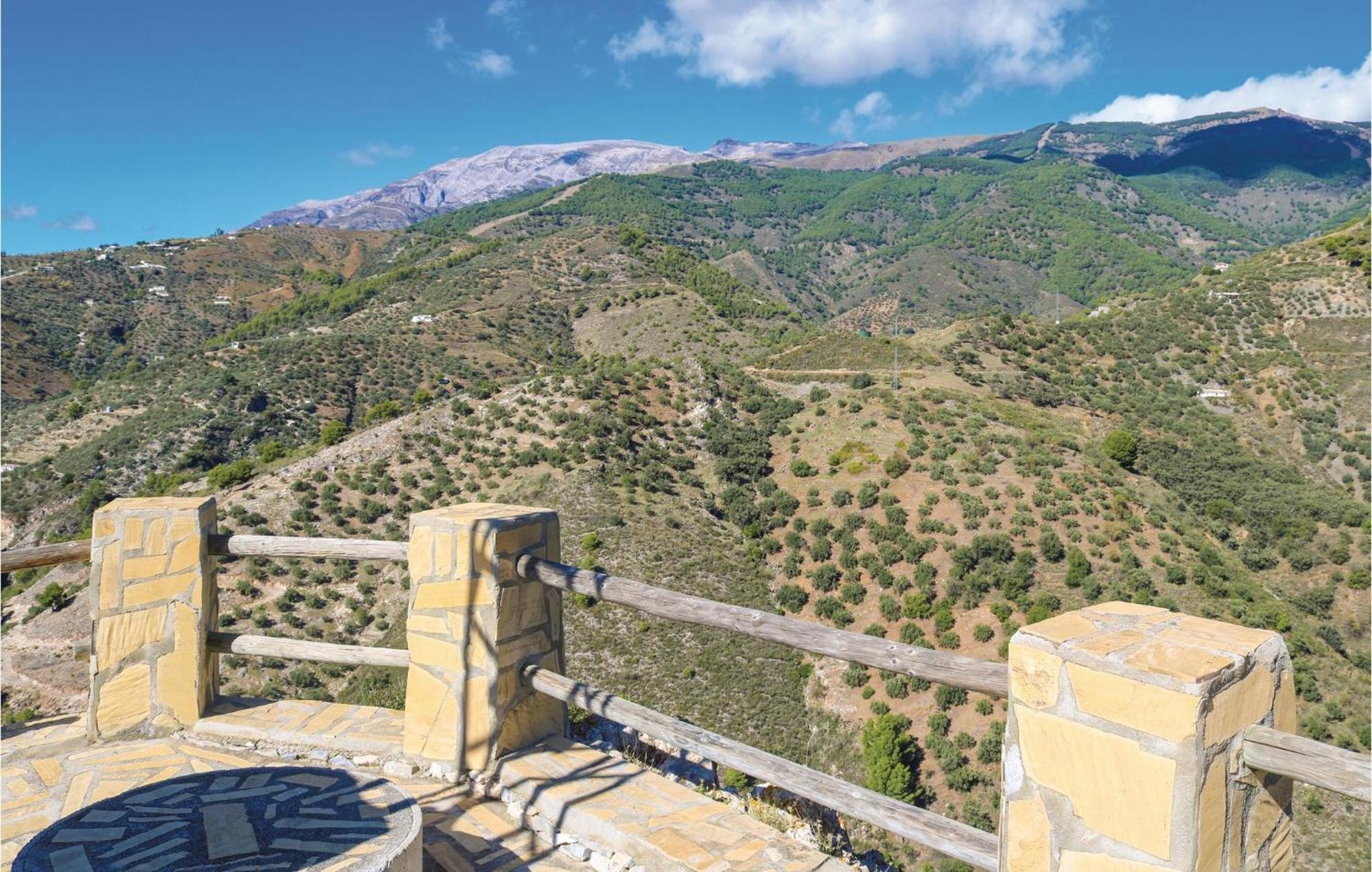 Nice Home In Canillas De Albaida With Wifi 外观 照片